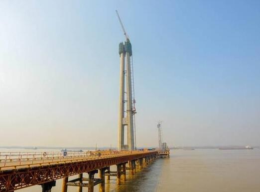 芜湖长江公路二桥南主墩承台浇筑完成